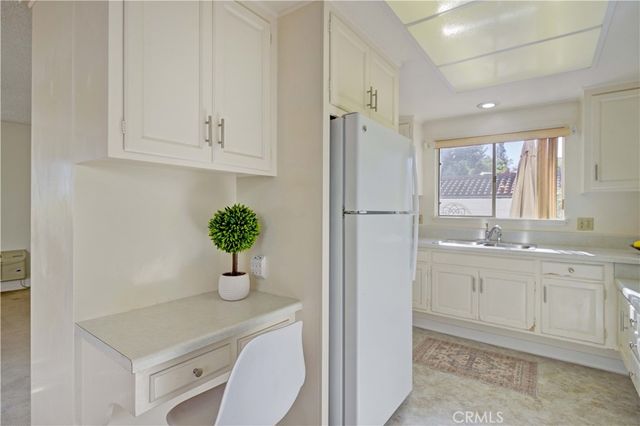 2015 Via Mariposa West B, Laguna Woods, CA 92637
