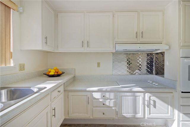 2015 Via Mariposa West B, Laguna Woods, CA 92637