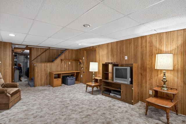 60 Sarah Maker Lane, Brewster, MA 02631