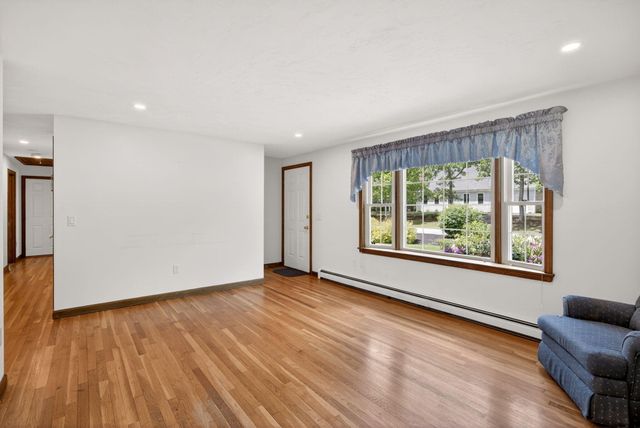 60 Sarah Maker Lane, Brewster, MA 02631
