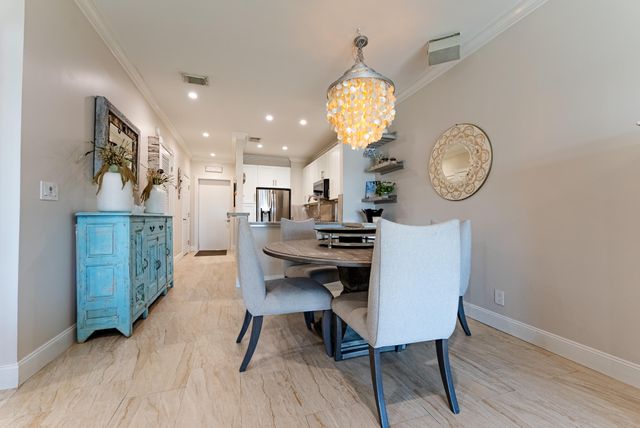 318 N Lake Drive, Lantana, FL 33462