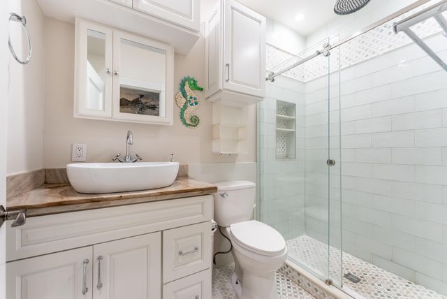 318 N Lake Drive, Lantana, FL 33462