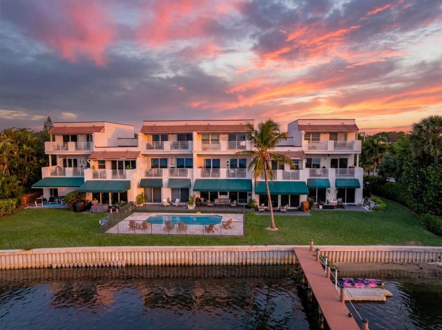 318 N Lake Drive, Lantana, FL 33462