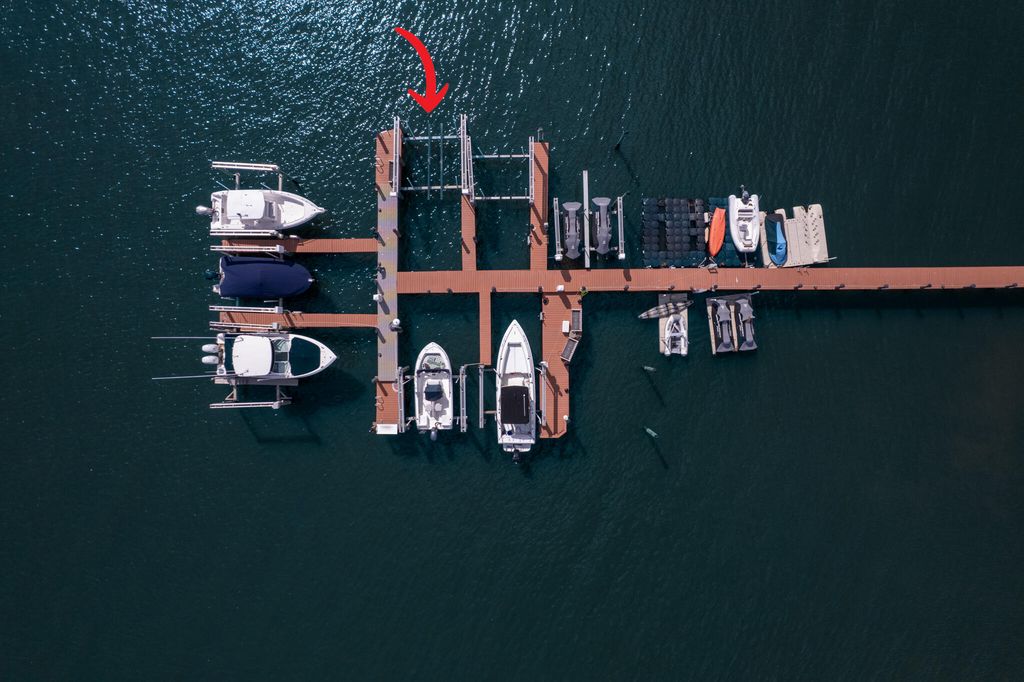 318 N Lake Drive, Lantana, FL 33462