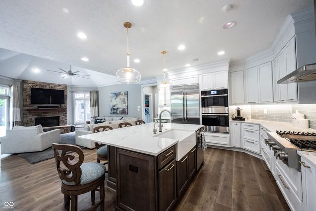 10565 Tremont Circle, Fishers, IN 46037
