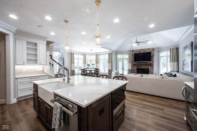 10565 Tremont Circle, Fishers, IN 46037