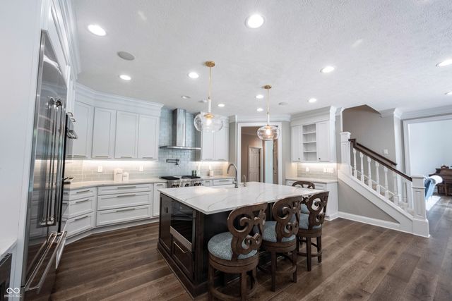 10565 Tremont Circle, Fishers, IN 46037