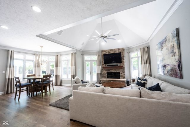 10565 Tremont Circle, Fishers, IN 46037