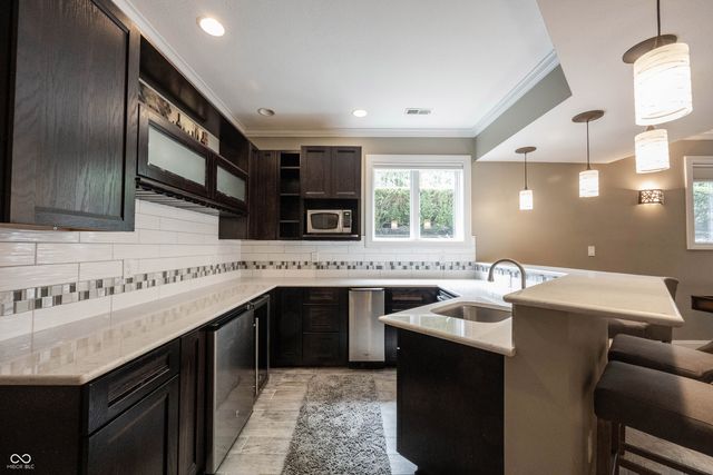 10565 Tremont Circle, Fishers, IN 46037