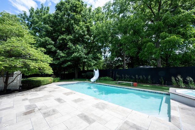 10565 Tremont Circle, Fishers, IN 46037