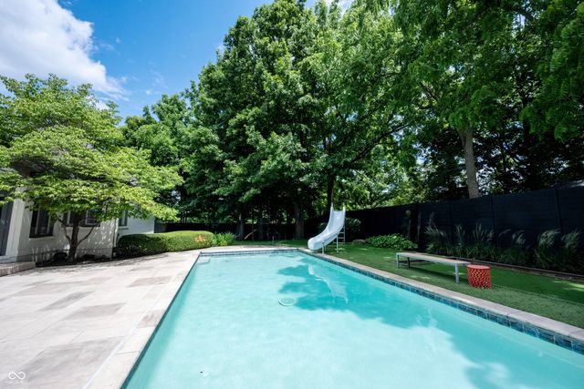 10565 Tremont Circle, Fishers, IN 46037