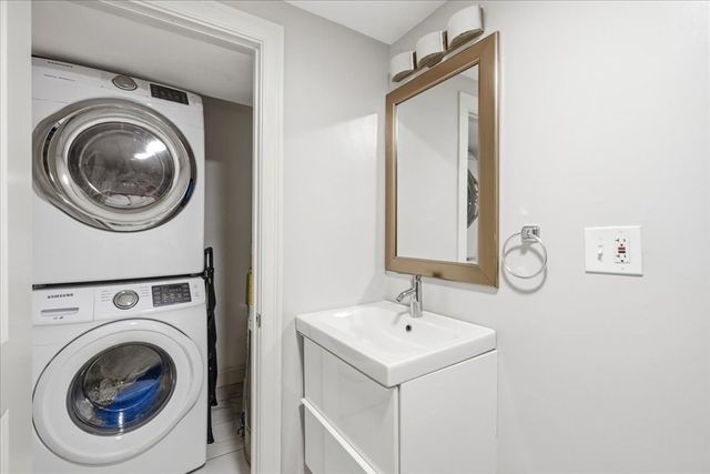 189 Shirley 2, Winthrop, MA 02152