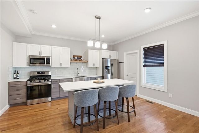 189 Shirley 2, Winthrop, MA 02152