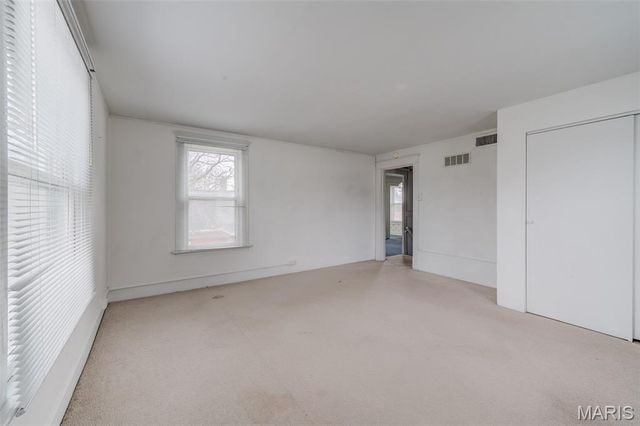 909 Madison Street, St Charles, MO 63301