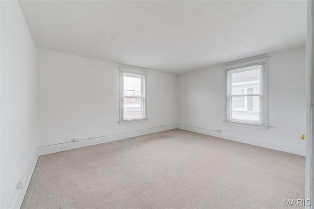 909 Madison Street, St Charles, MO 63301