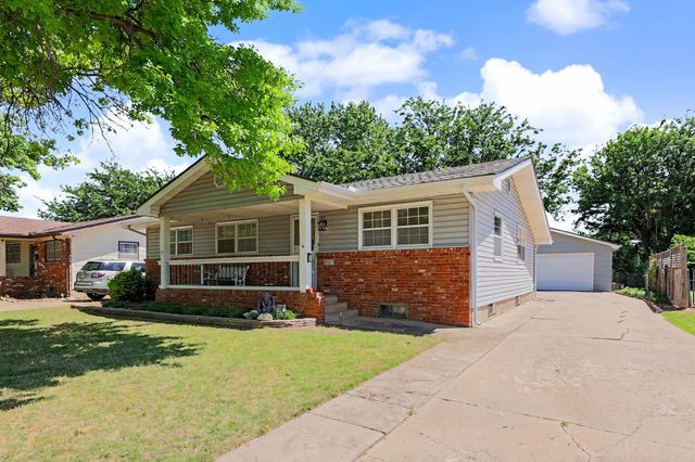 2227 W Southgate, Wichita, KS 67217