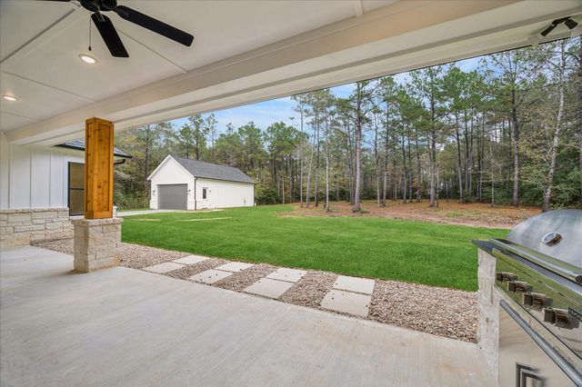 688 Lonestar Road, Huntsville, TX 77340