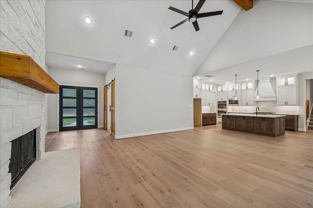 688 Lonestar Road, Huntsville, TX 77340