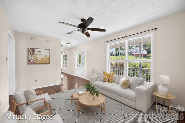 10724 Kingsview Drive, Davidson, NC 28036