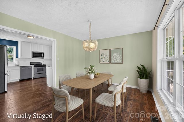 10724 Kingsview Drive, Davidson, NC 28036