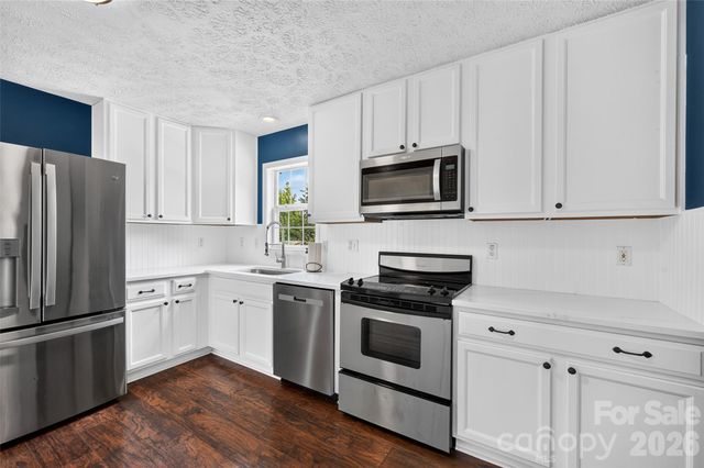 10724 Kingsview Drive, Davidson, NC 28036