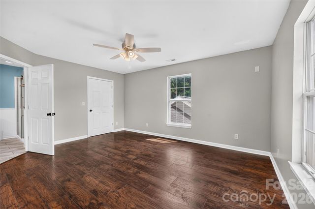 10724 Kingsview Drive, Davidson, NC 28036