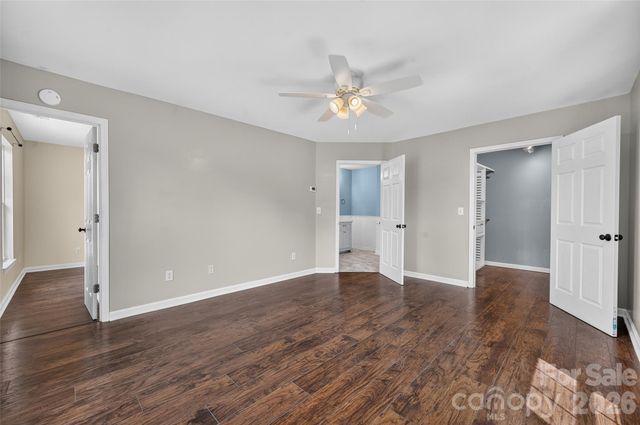 10724 Kingsview Drive, Davidson, NC 28036