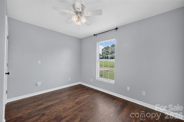 10724 Kingsview Drive, Davidson, NC 28036
