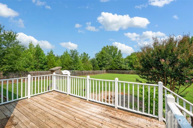 10724 Kingsview Drive, Davidson, NC 28036