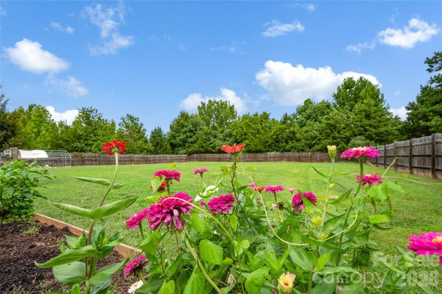 10724 Kingsview Drive, Davidson, NC 28036