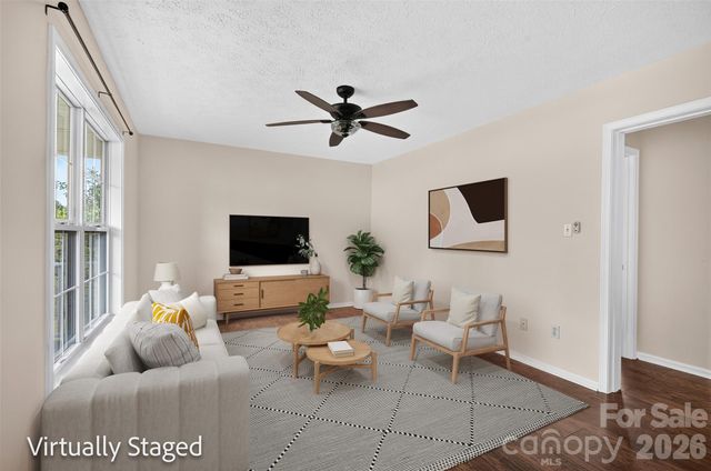 10724 Kingsview Drive, Davidson, NC 28036