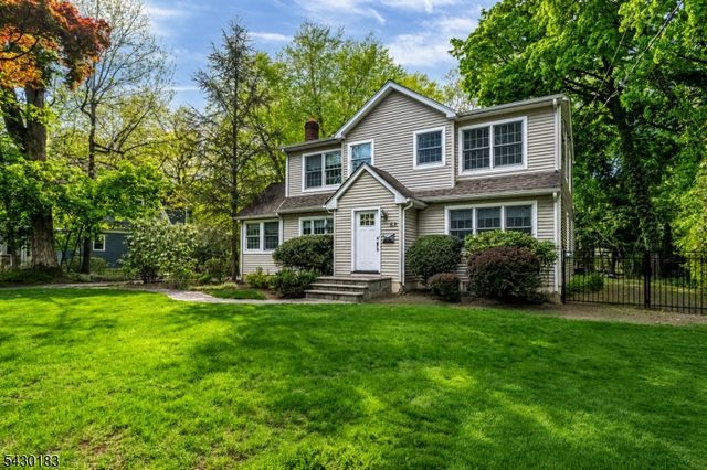 63 Park Ave, Wyckoff Twp., NJ 07481