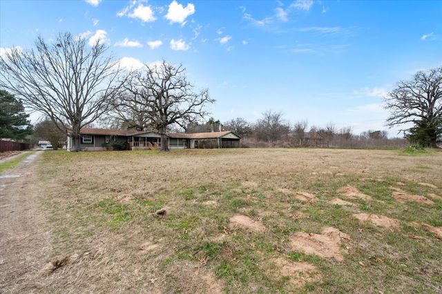 209 CR 190, Streetman, TX 75859