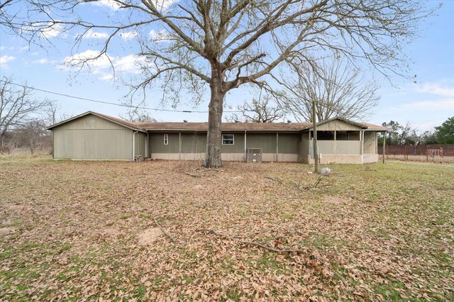 209 CR 190, Streetman, TX 75859