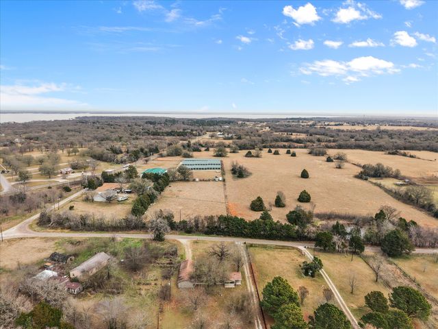 209 CR 190, Streetman, TX 75859