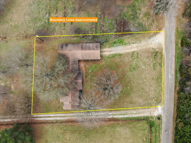 209 CR 190, Streetman, TX 75859