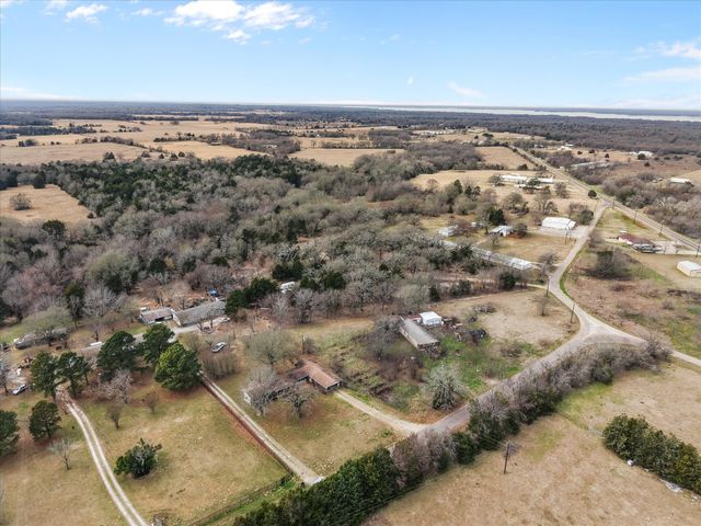 209 CR 190, Streetman, TX 75859