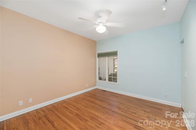 64 Pinnacle Point, Asheville, NC 28805