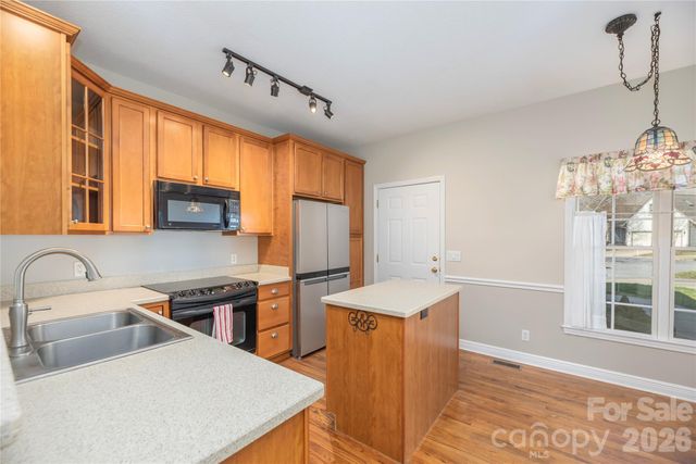 64 Pinnacle Point, Asheville, NC 28805