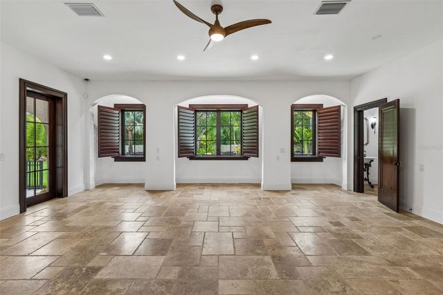 2603 S PARKVIEW STREET, Tampa, FL 33629