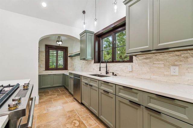2603 S PARKVIEW STREET, Tampa, FL 33629