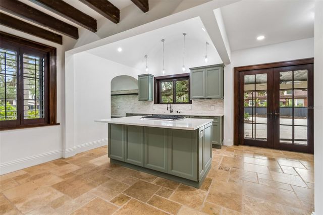 2603 S PARKVIEW STREET, Tampa, FL 33629