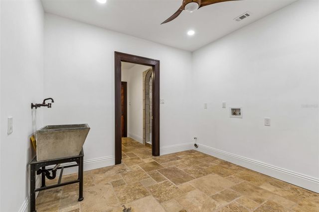 2603 S PARKVIEW STREET, Tampa, FL 33629