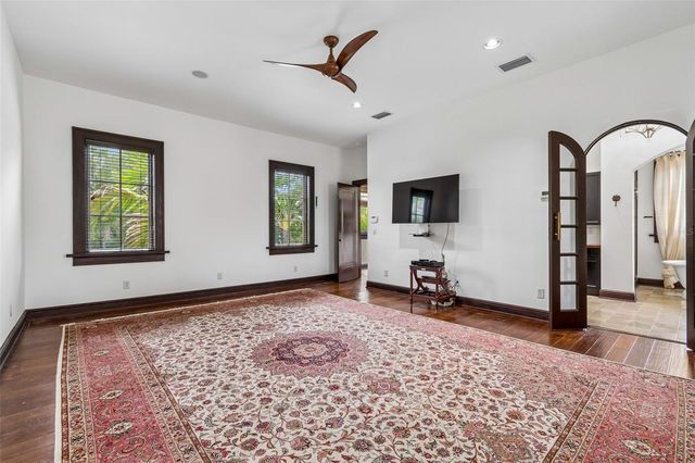 2603 S PARKVIEW STREET, Tampa, FL 33629