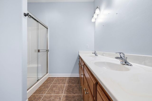 5904 S Nettleton Avenue, Springfield, MO 65810