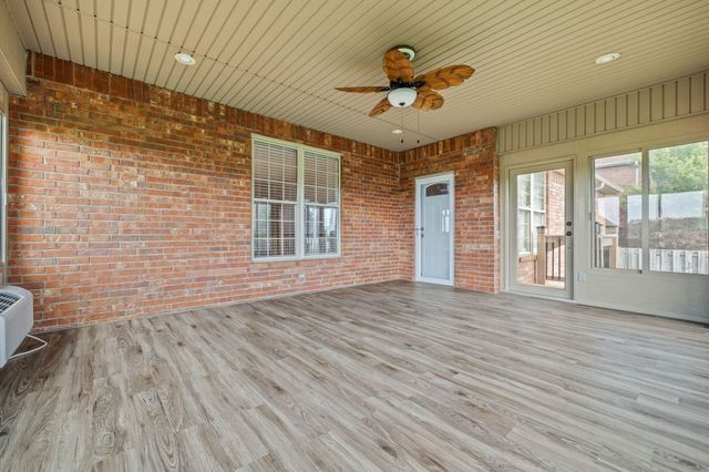 5904 S Nettleton Avenue, Springfield, MO 65810