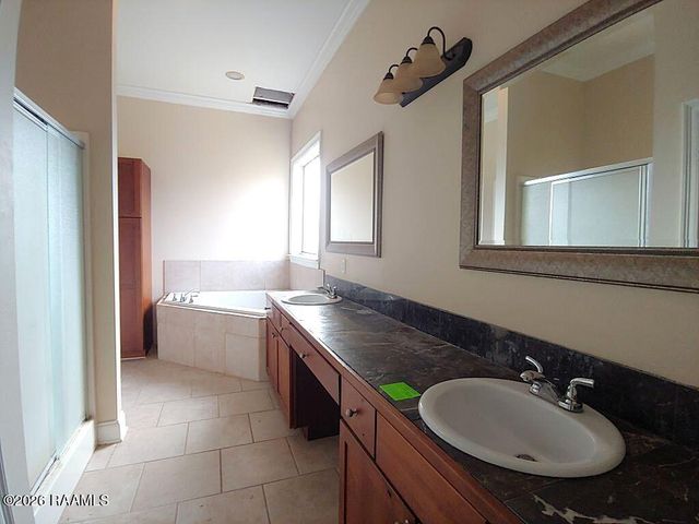 201 Vinemont Drive, Lafayette, LA 70501