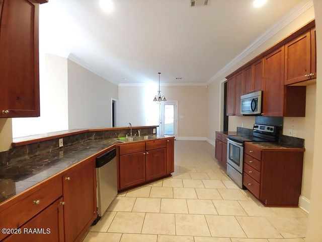 201 Vinemont Drive, Lafayette, LA 70501