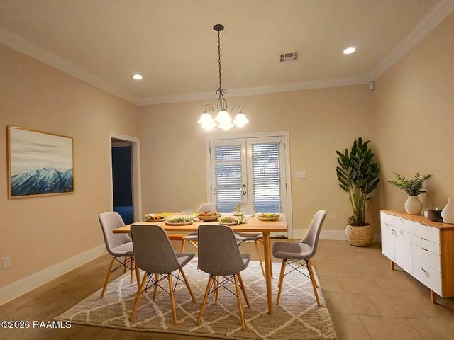 201 Vinemont Drive, Lafayette, LA 70501