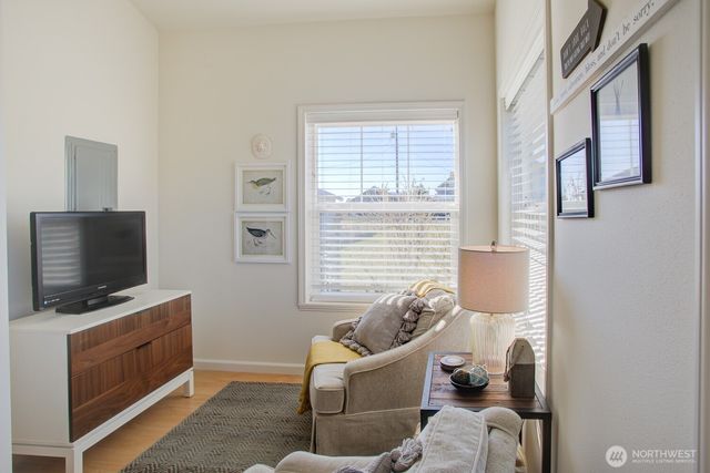 45 Central Avenue, Pacific Beach, WA 98571